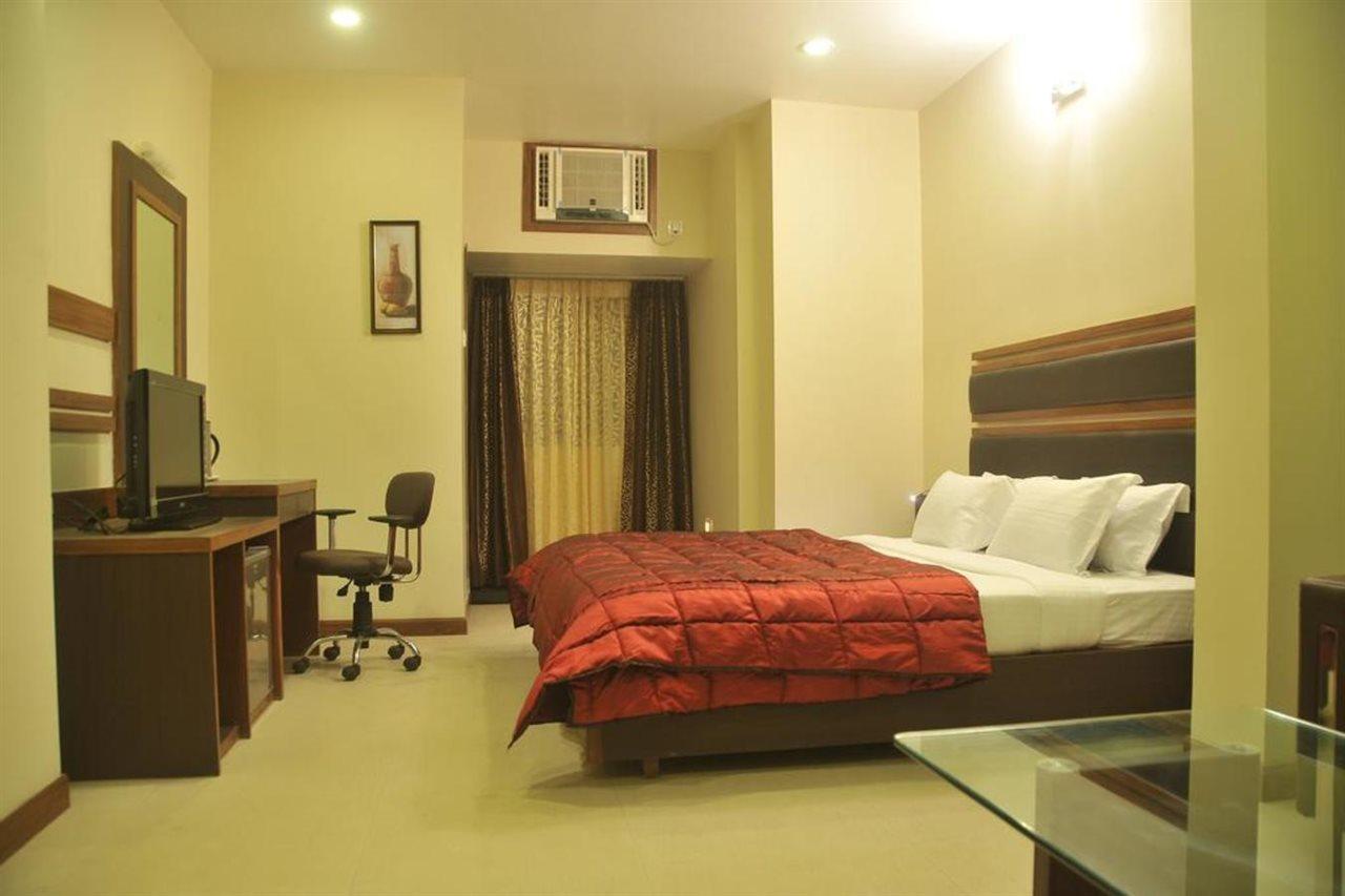 Jk Residency Kelakam Exterior foto