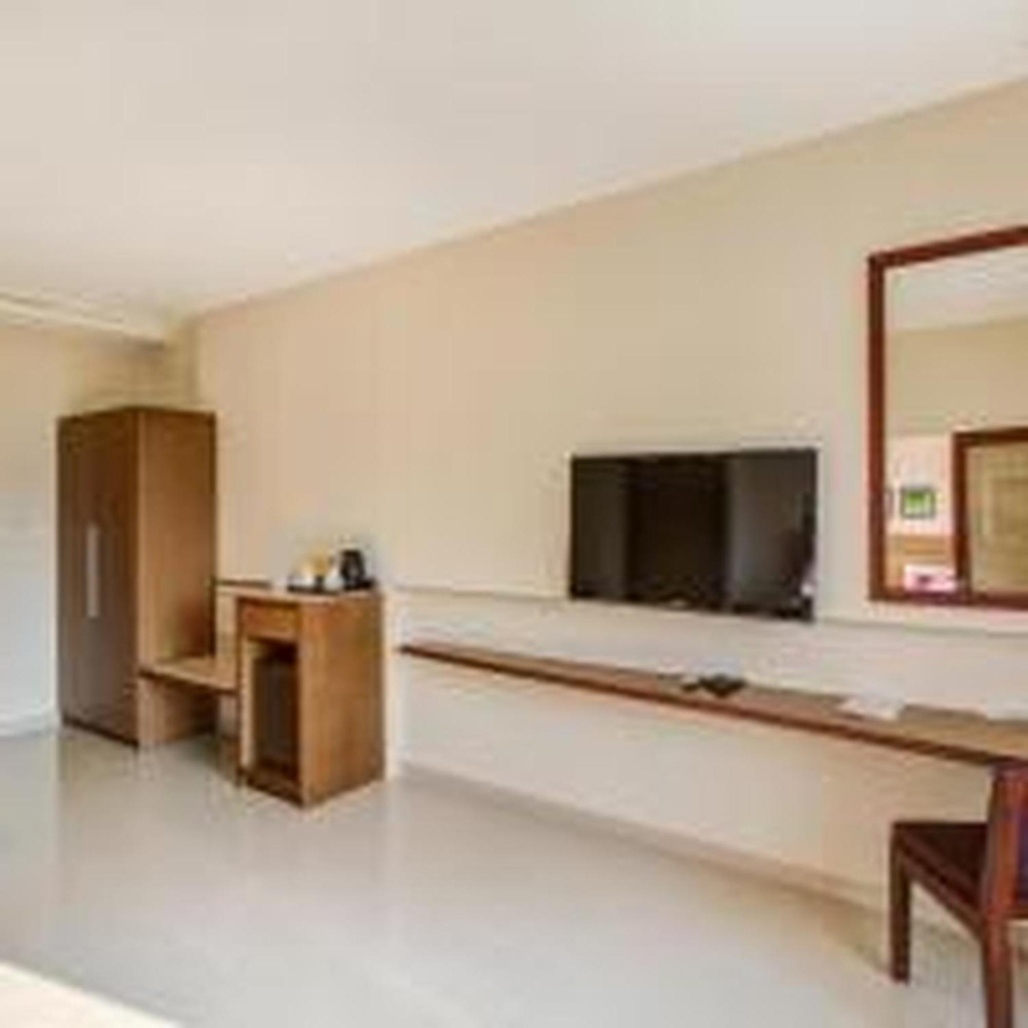 Jk Residency Kelakam Exterior foto